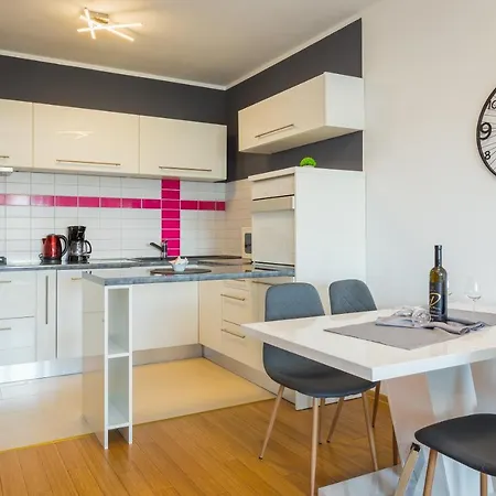 E&t **** Appartement Pula