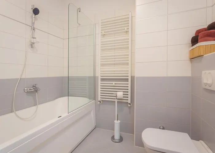 Apartman E&t **** *