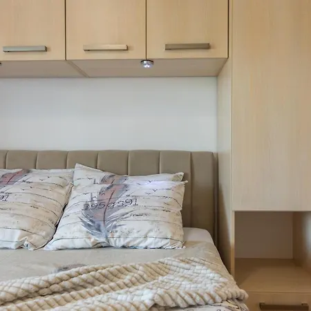 Apartment E&t **** Pula